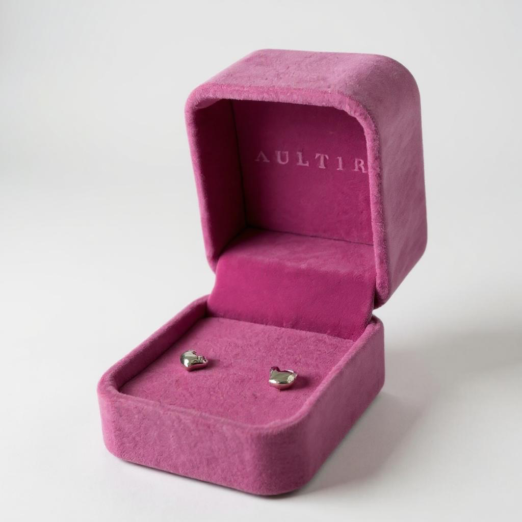 Everlasting Heart | Sterling Silver Heart Earring with Diamonds